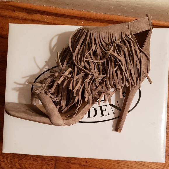 Fringly Suede Heels - Picture 2 of 5